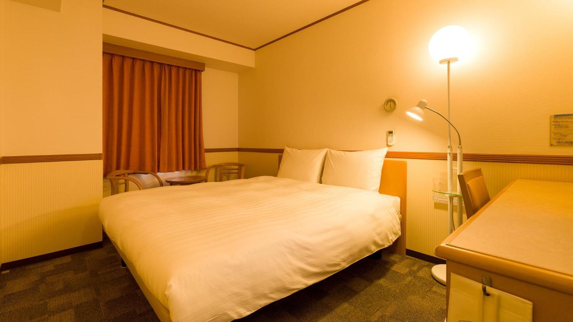 Toyoko Inn Kokura-Eki Minami-Guchi Kitakjusu Szoba fotó
