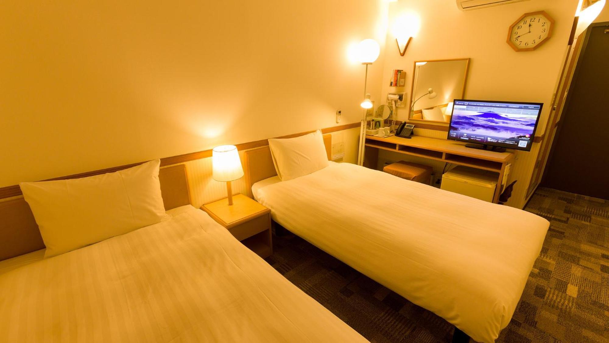 Toyoko Inn Kokura-Eki Minami-Guchi Kitakjusu Szoba fotó